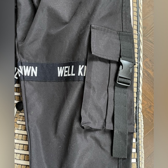 Well Known Studios Cargos Joggers - Picture 7 of 11